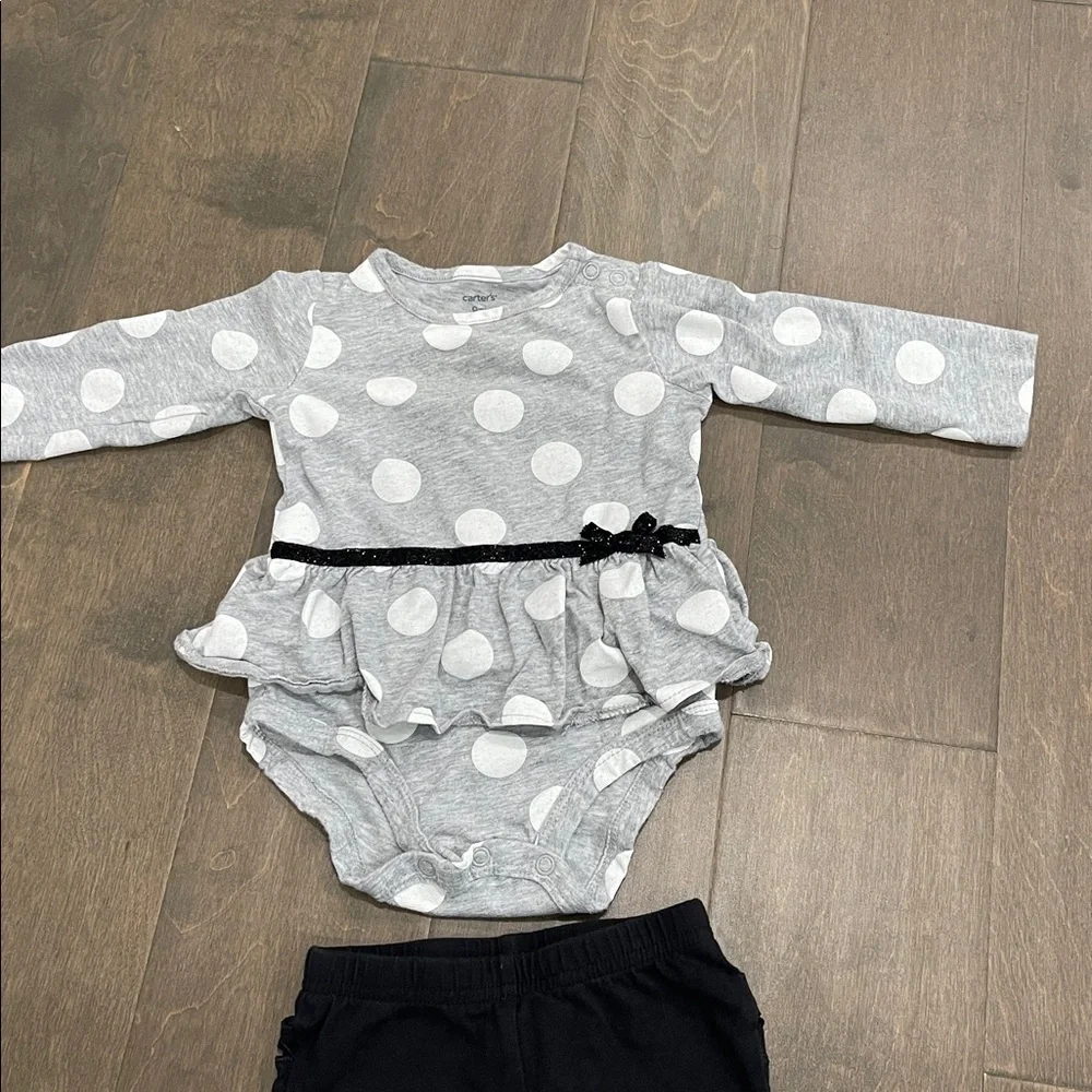 Carter's/Jumping beans 9M Matching set